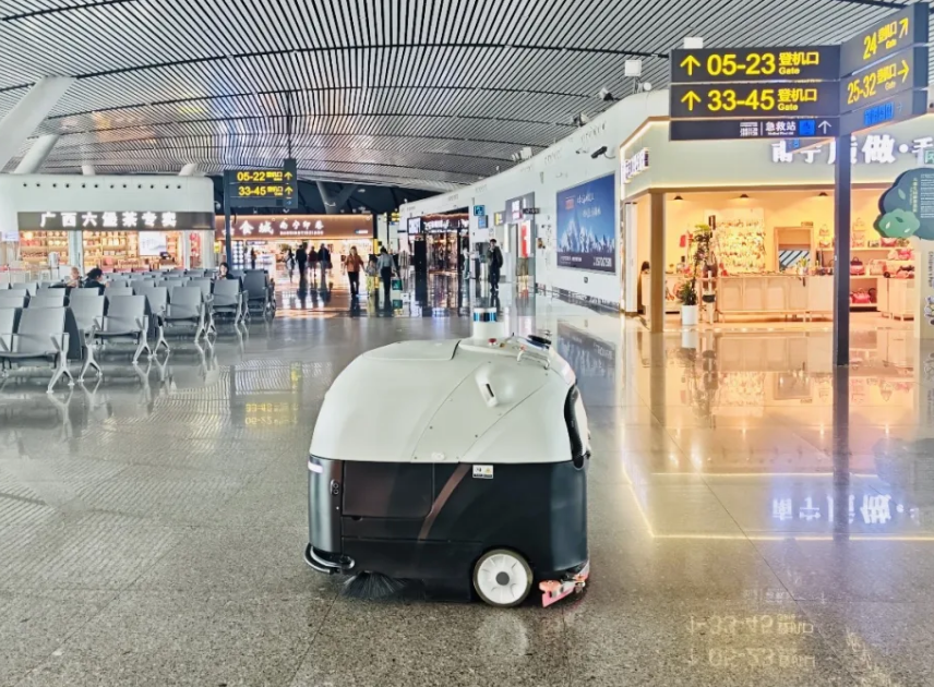 智慧赋能空港，洁净守护旅途丨朴津快扫TC80机场清洁新力量<